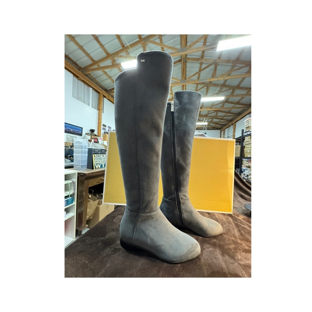 Michael Kors Gray Knee-High flat Boots size 5 - Picture 1 of 8